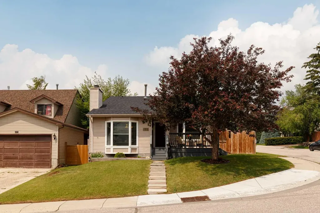 1211 Ranchview Road NW Calgary AB T3G 2B6