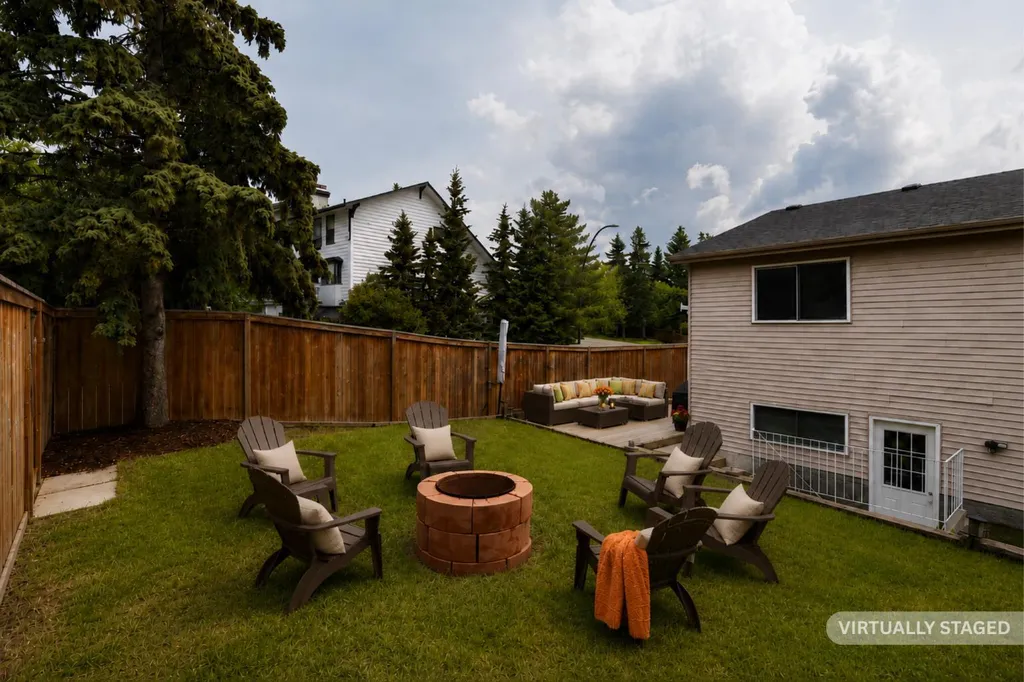 1211 Ranchview Road NW Calgary AB T3G 2B6