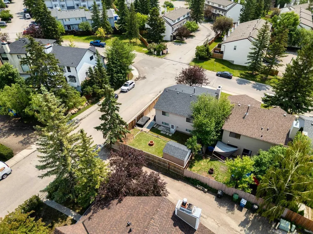 1211 Ranchview Road NW Calgary AB T3G 2B6