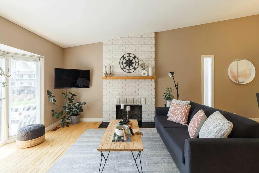 1211 Ranchview Road NW Calgary AB T3G 2B6