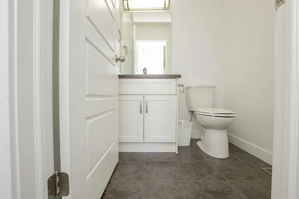 12214 103a Street Grande Prairie AB T8V 2L6