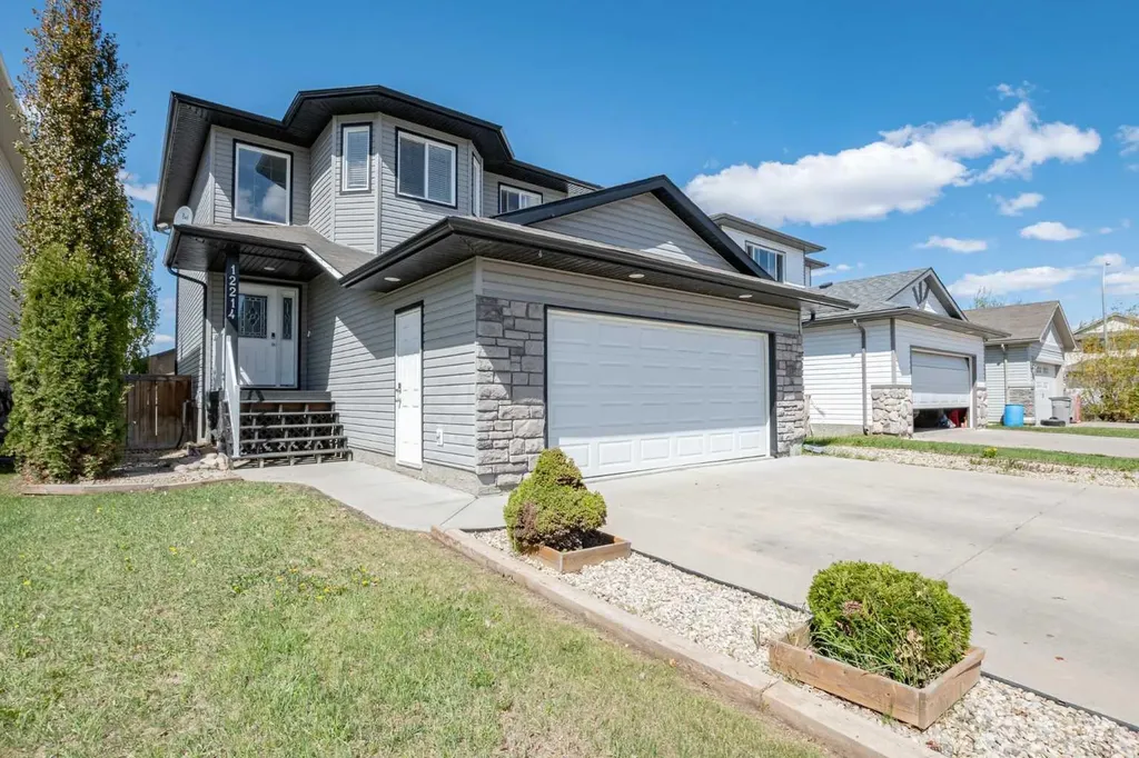 12214 103a Street Grande Prairie AB T8V 2L6