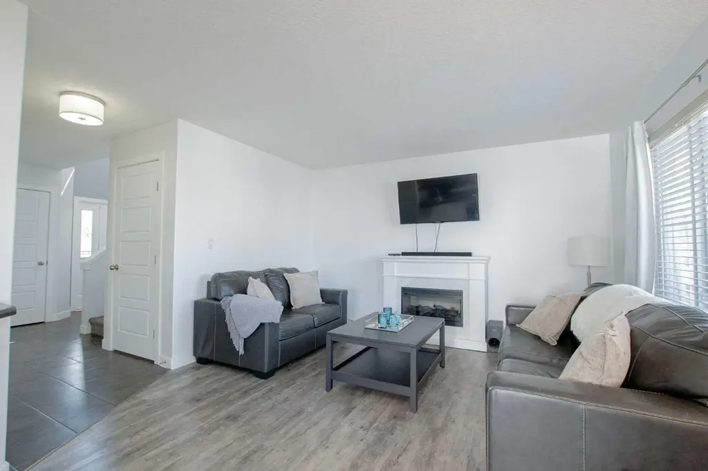 12214 103a Street Grande Prairie AB T8V 2L6