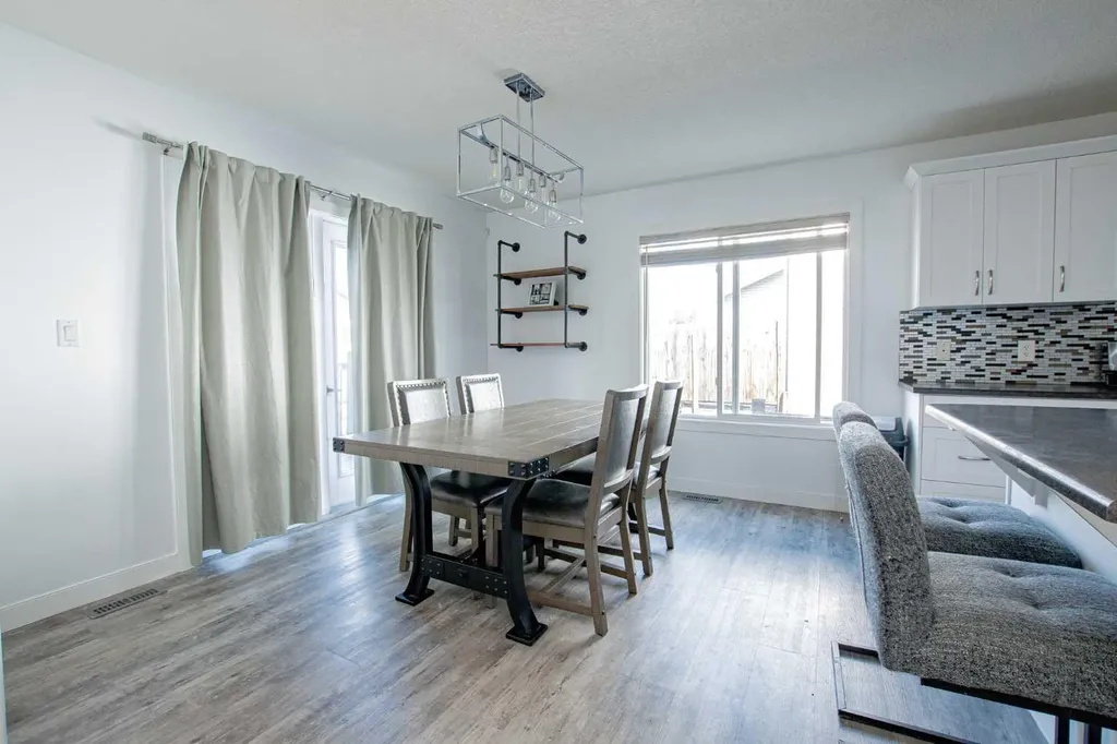 12214 103a Street Grande Prairie AB T8V 2L6