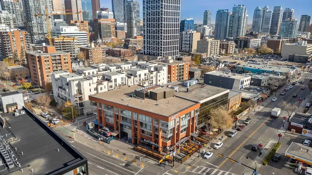 527 15 Avenue SW Calgary AB T2R 1R5