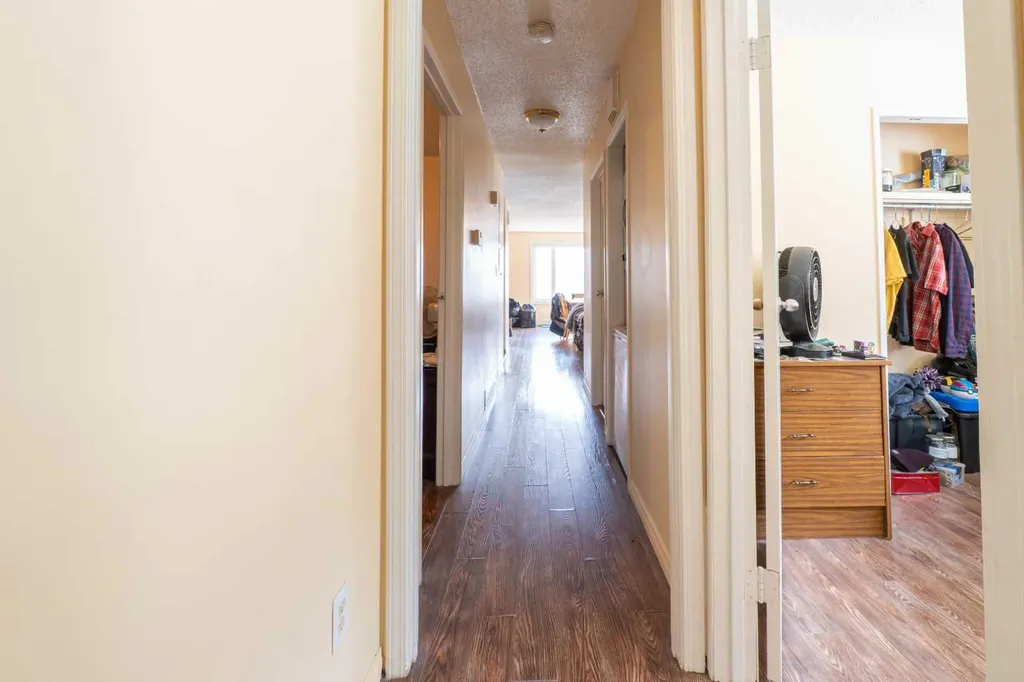 27 Erin Grove Court SE Calgary AB T2B3A8