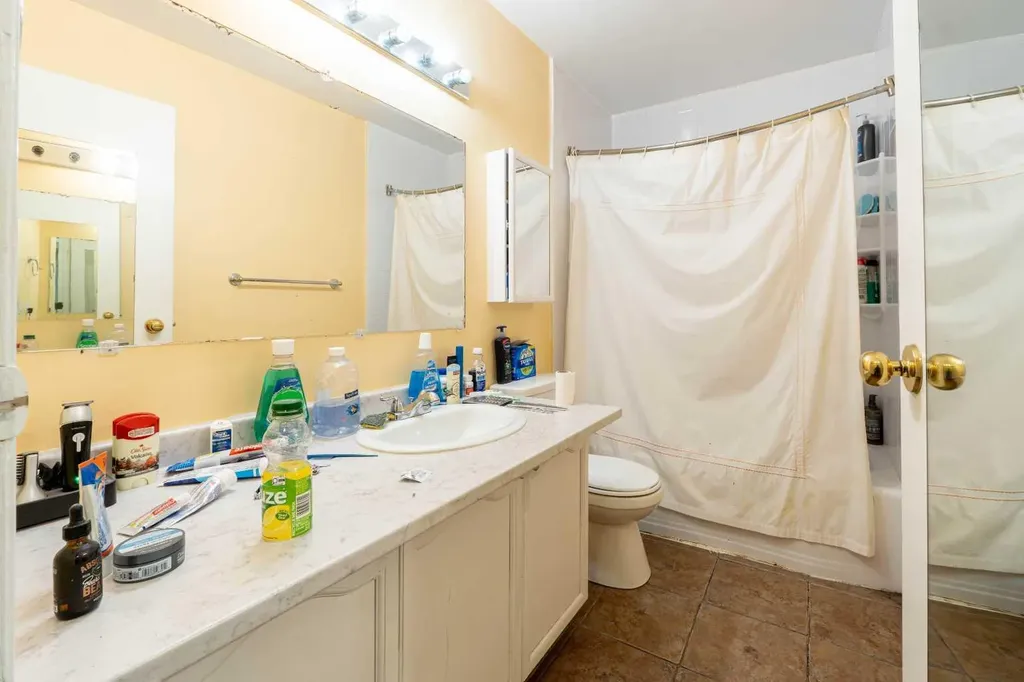 27 Erin Grove Court SE Calgary AB T2B3A8