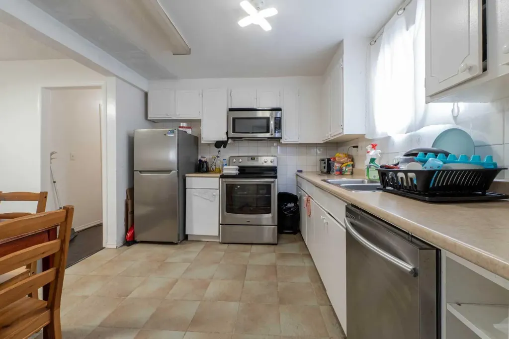 27 Erin Grove Court SE Calgary AB T2B3A8