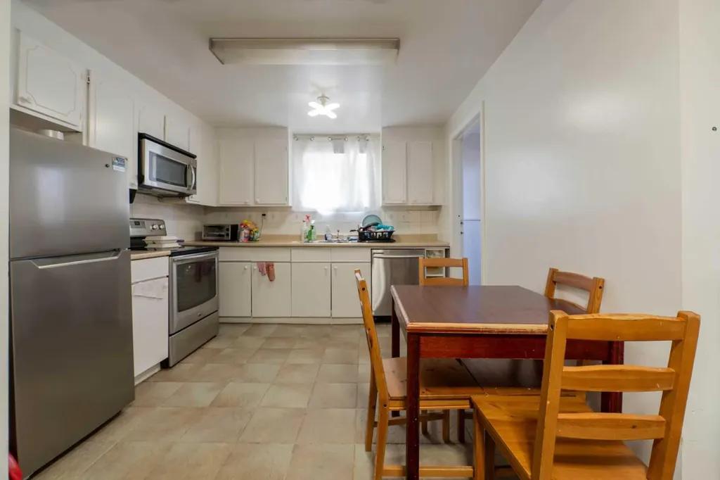 27 Erin Grove Court SE Calgary AB T2B3A8