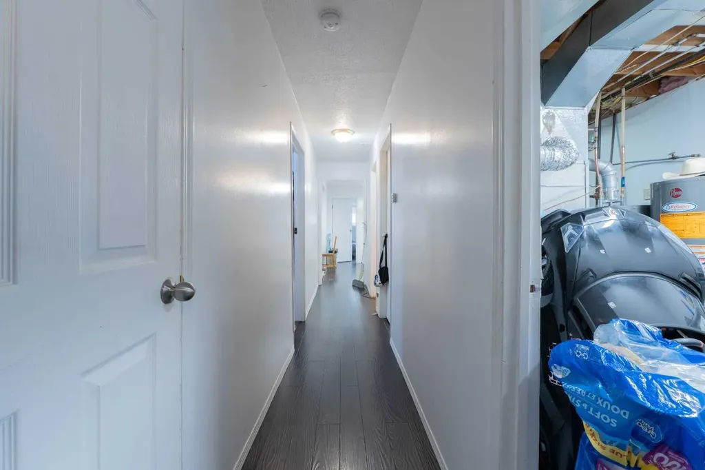 27 Erin Grove Court SE Calgary AB T2B3A8