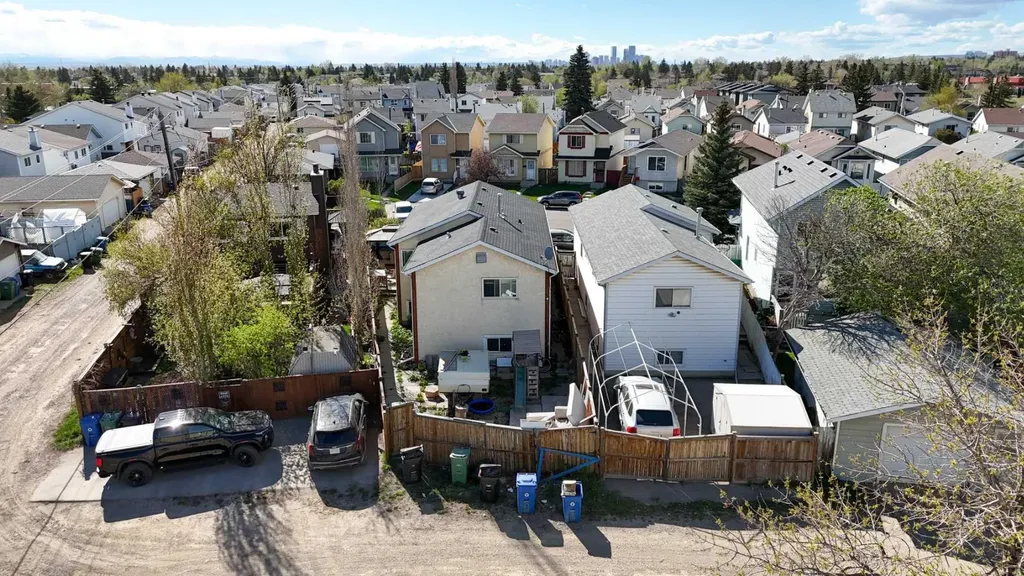 27 Erin Grove Court SE Calgary AB T2B3A8