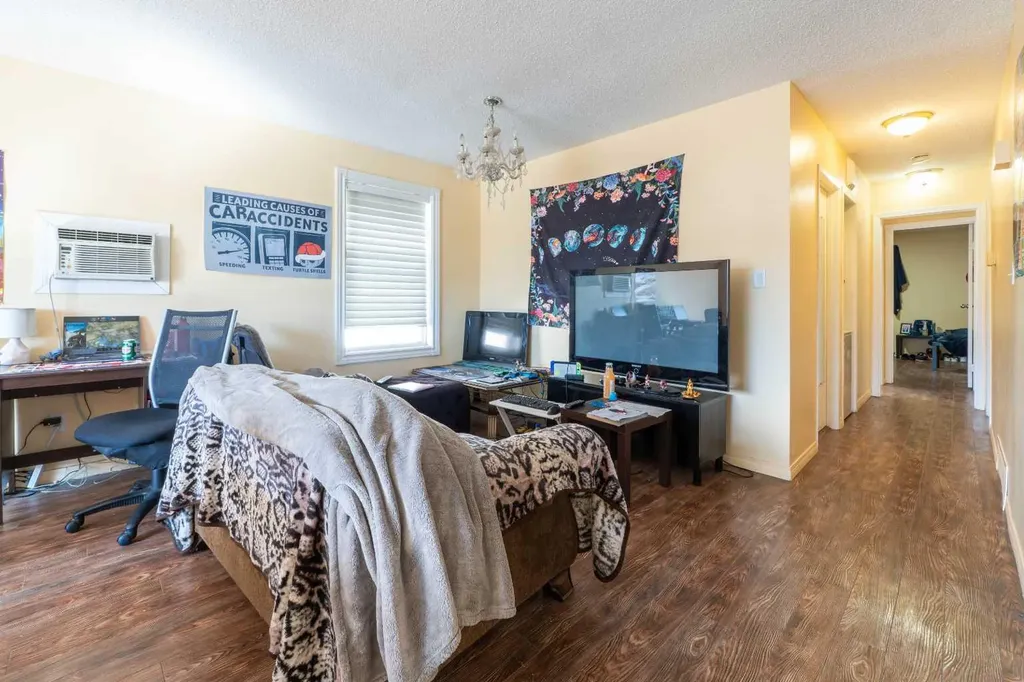 27 Erin Grove Court SE Calgary AB T2B3A8