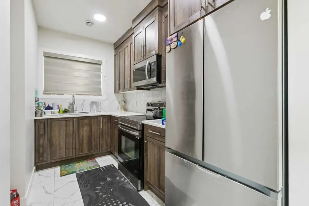 375 Corner Meadows Avenue NE Calgary AB T3N1X7