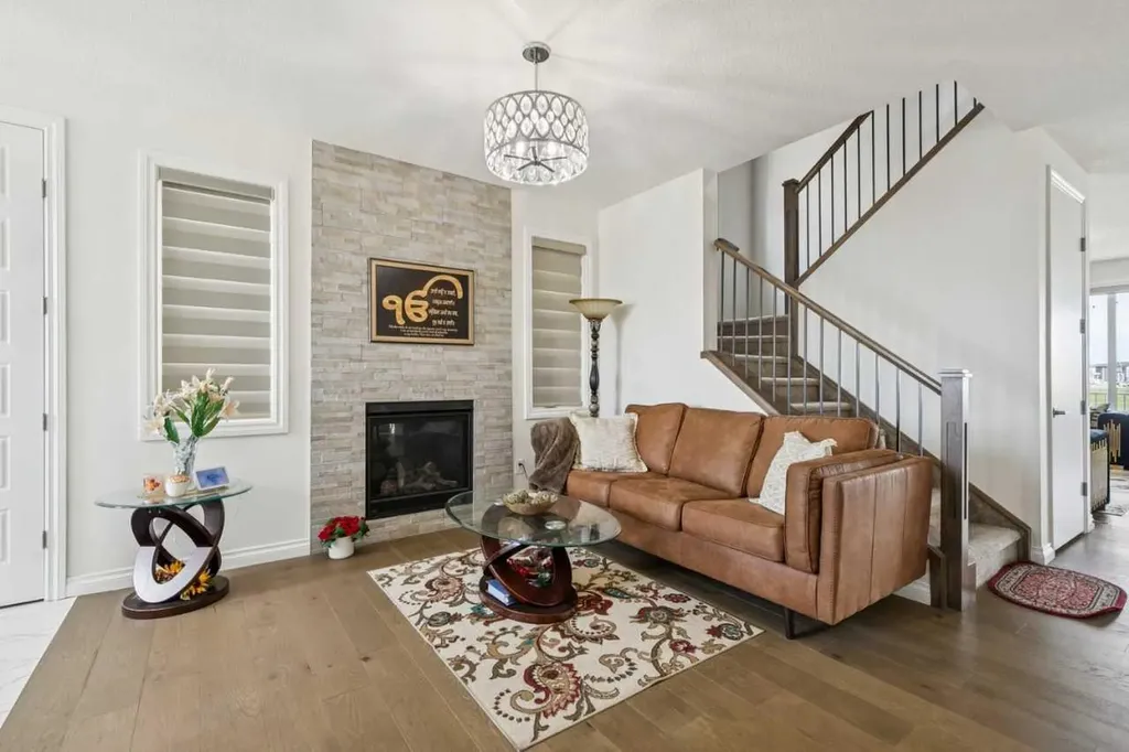 375 Corner Meadows Avenue NE Calgary AB T3N1X7