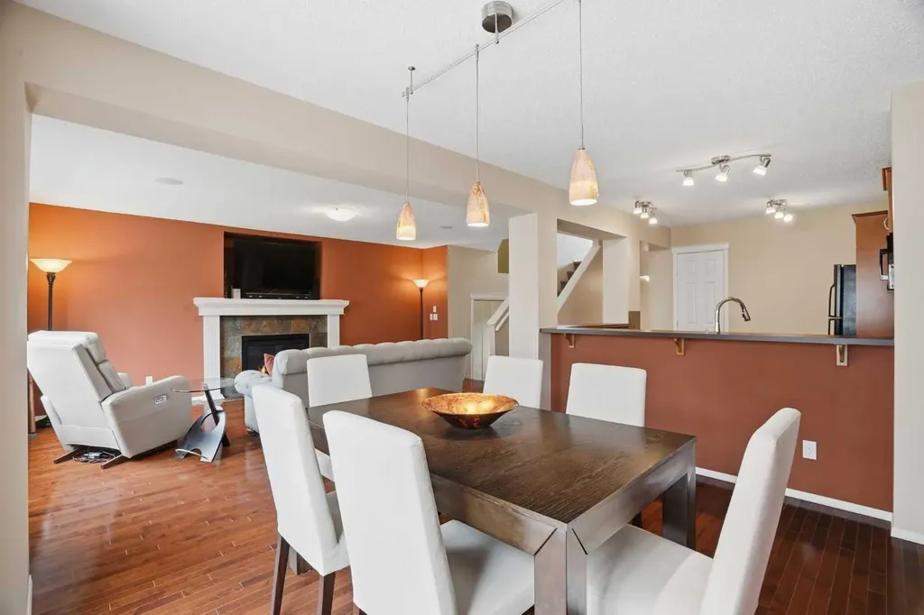 56 Everglen Way SW Calgary AB T2Y 5G3