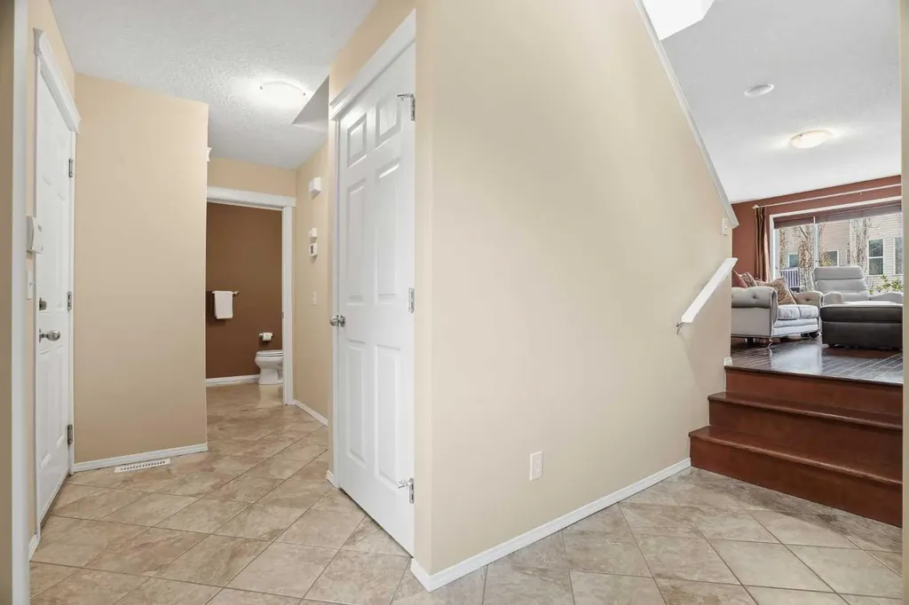 56 Everglen Way SW Calgary AB T2Y 5G3