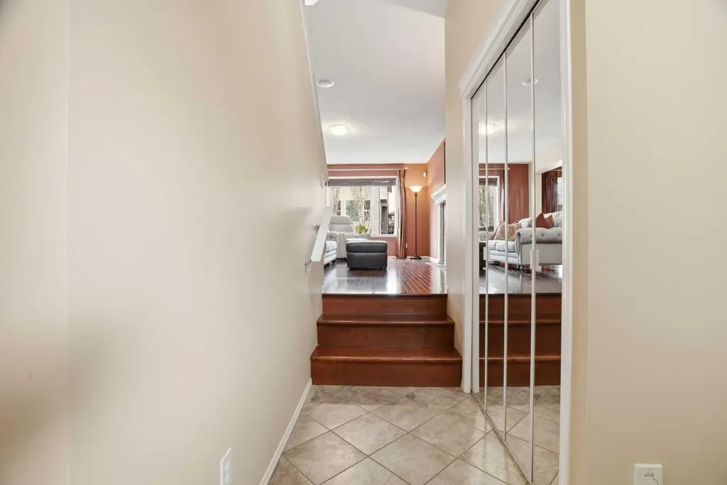 56 Everglen Way SW Calgary AB T2Y 5G3