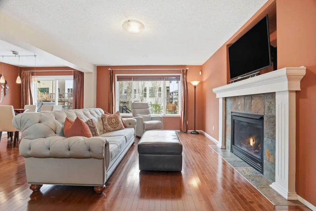 56 Everglen Way SW Calgary AB T2Y 5G3