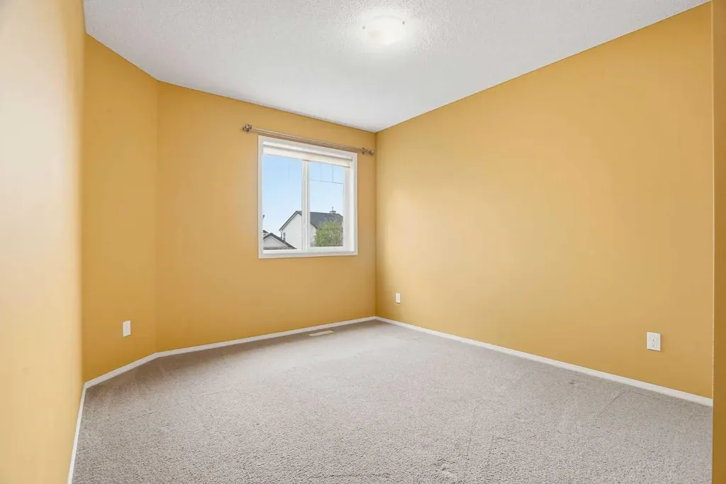 56 Everglen Way SW Calgary AB T2Y 5G3