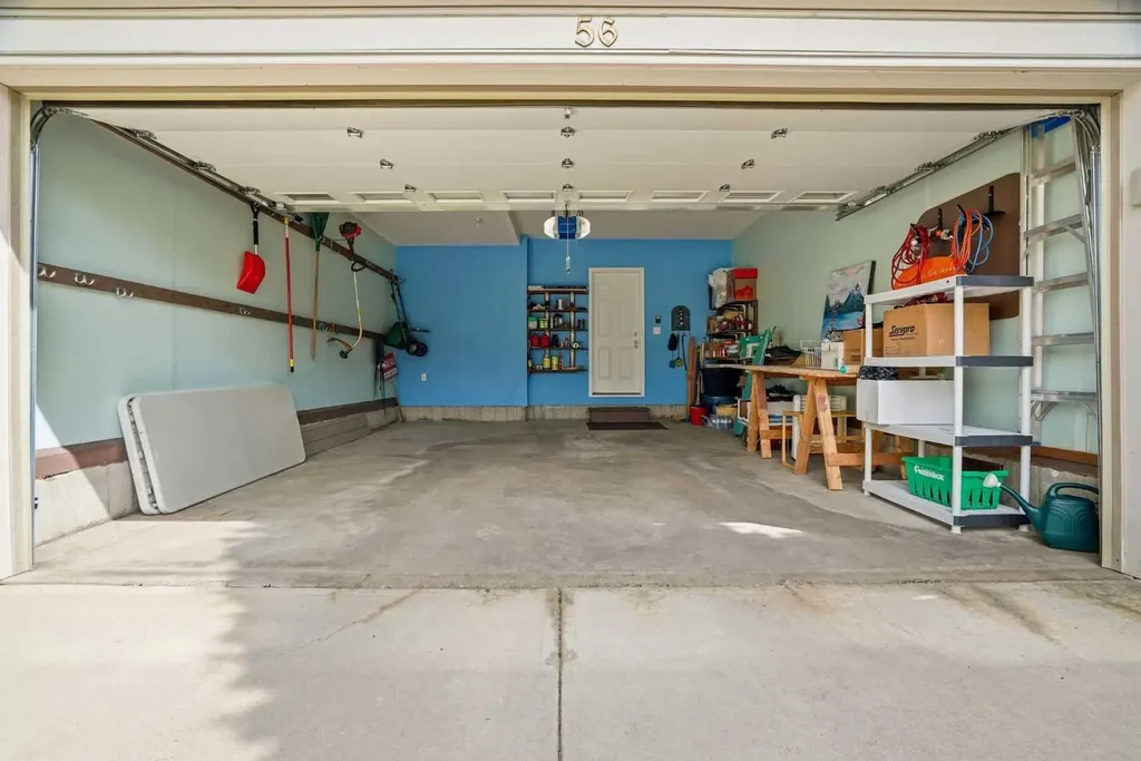 56 Everglen Way SW Calgary AB T2Y 5G3