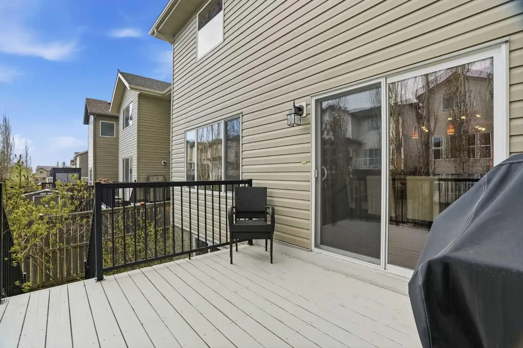 56 Everglen Way SW Calgary AB T2Y 5G3