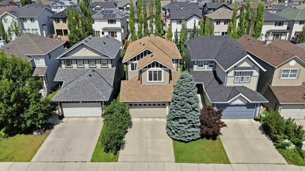 56 Everglen Way SW Calgary AB T2Y 5G3