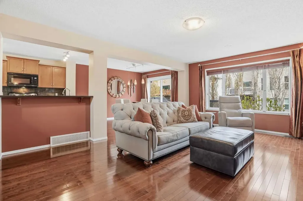 56 Everglen Way SW Calgary AB T2Y 5G3