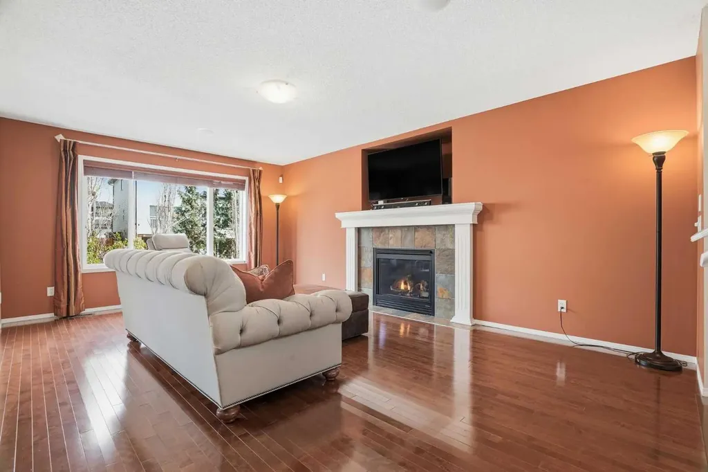 56 Everglen Way SW Calgary AB T2Y 5G3
