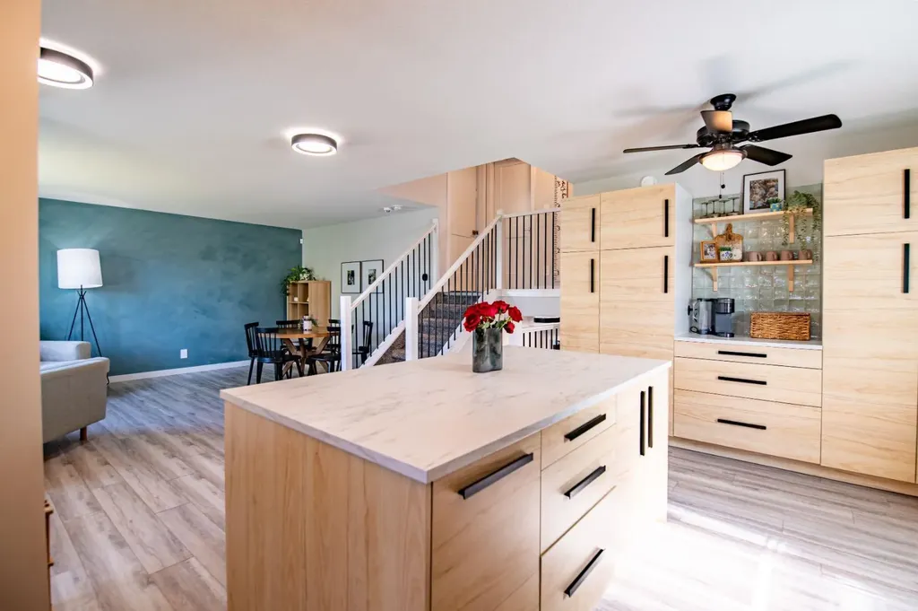105 Erickson Drive Red Deer AB T4R 1X9