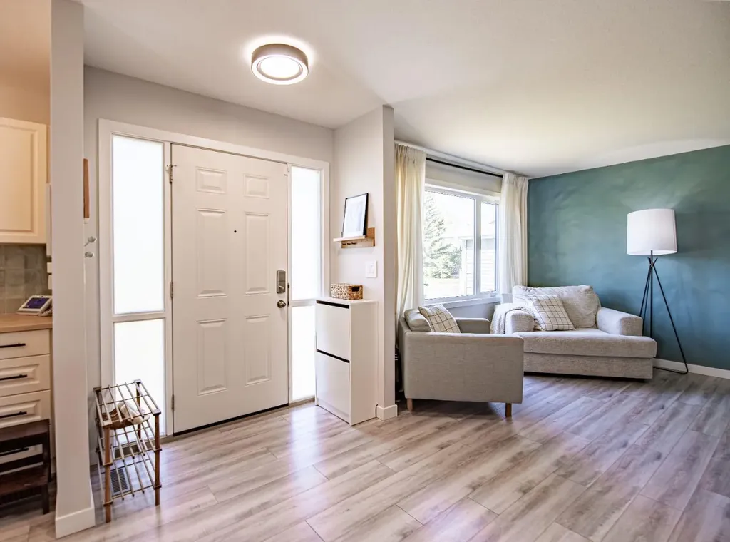 105 Erickson Drive Red Deer AB T4R 1X9