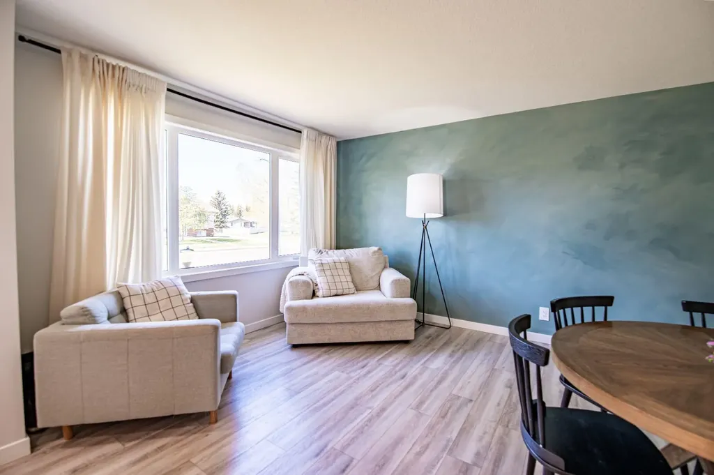 105 Erickson Drive Red Deer AB T4R 1X9
