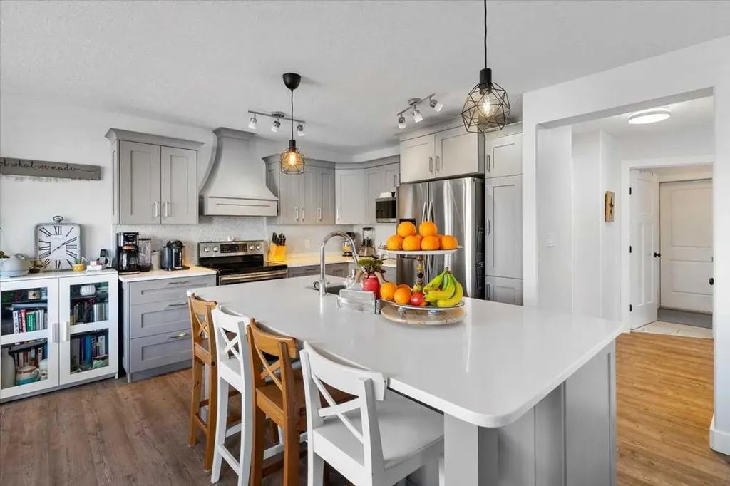 11330 59 Avenue Grande Prairie AB T8X 0L2