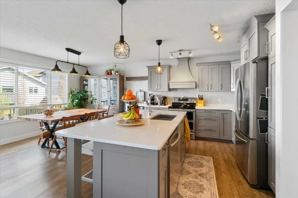 11330 59 Avenue Grande Prairie AB T8X 0L2