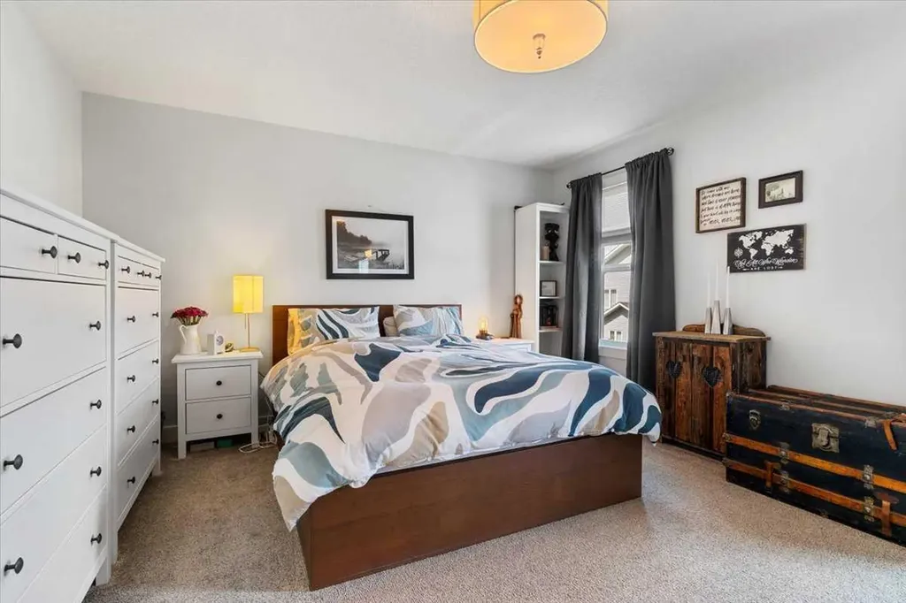 11330 59 Avenue Grande Prairie AB T8X 0L2