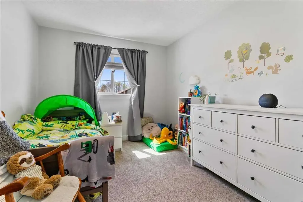11330 59 Avenue Grande Prairie AB T8X 0L2