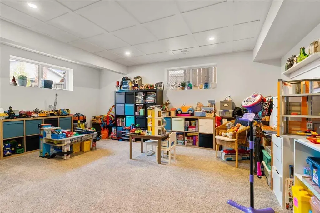 11330 59 Avenue Grande Prairie AB T8X 0L2