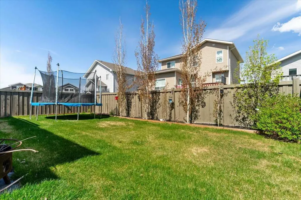 11330 59 Avenue Grande Prairie AB T8X 0L2