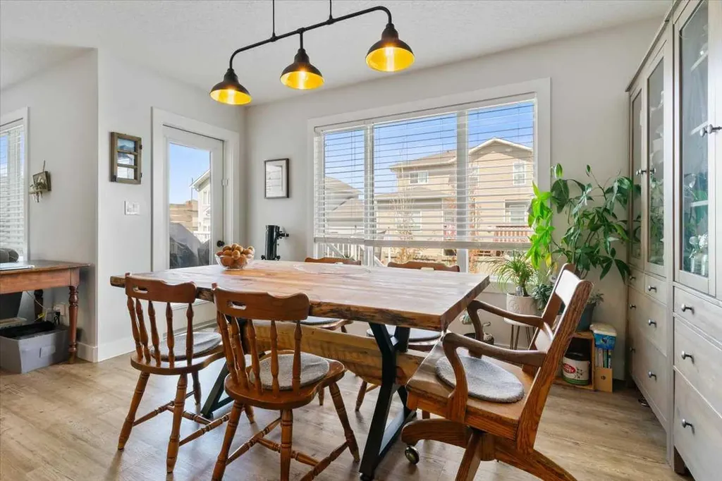 11330 59 Avenue Grande Prairie AB T8X 0L2