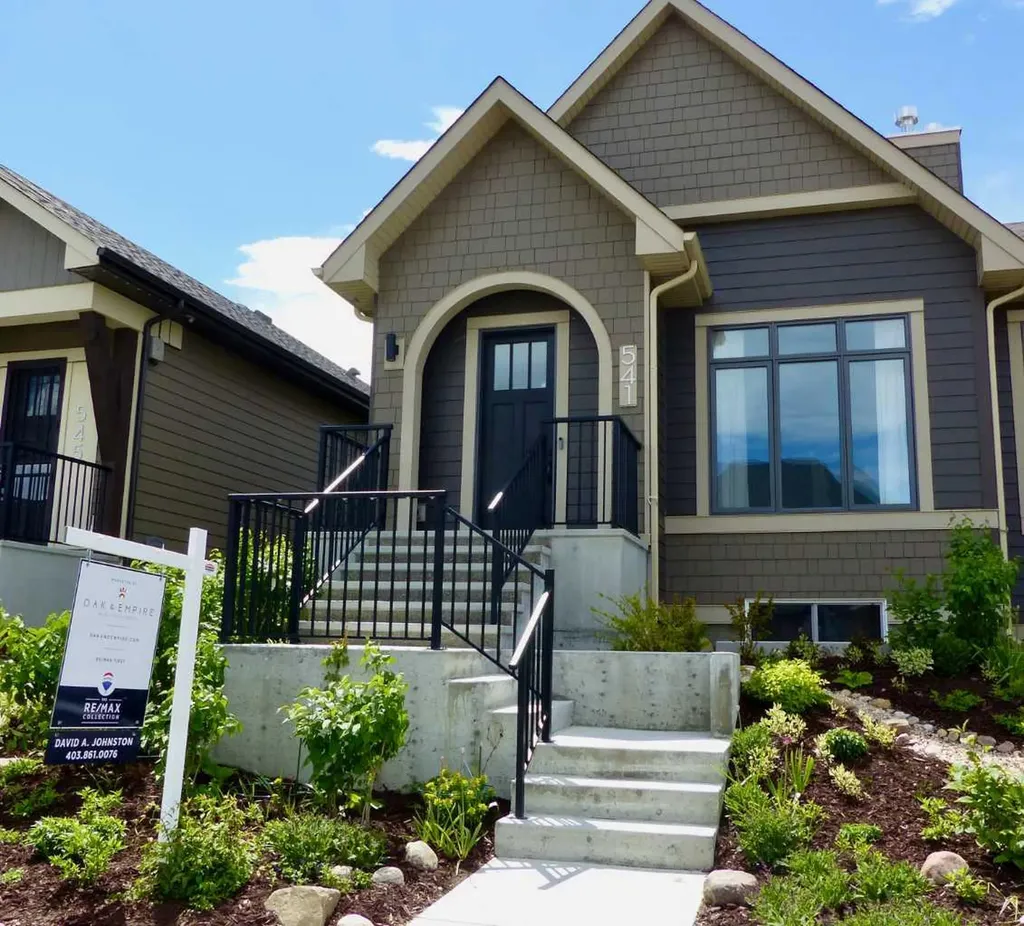 541 Marine Drive SE Calgary AB T3M 2Z6