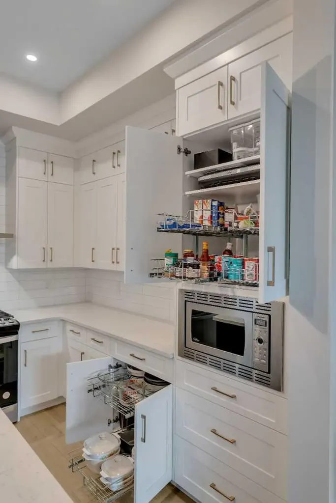 541 Marine Drive SE Calgary AB T3M 2Z6