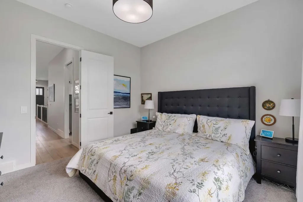 541 Marine Drive SE Calgary AB T3M 2Z6