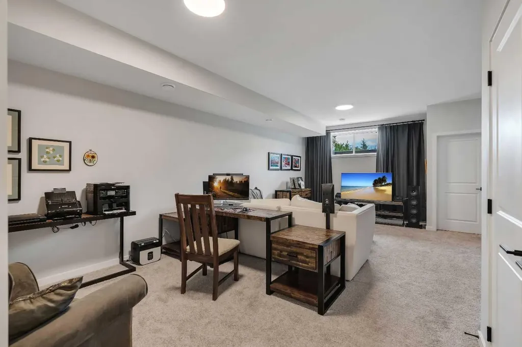 541 Marine Drive SE Calgary AB T3M 2Z6