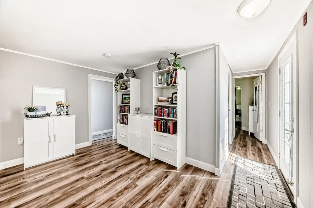 124 Big Springs Drive SE Airdrie AB T4A 1J9