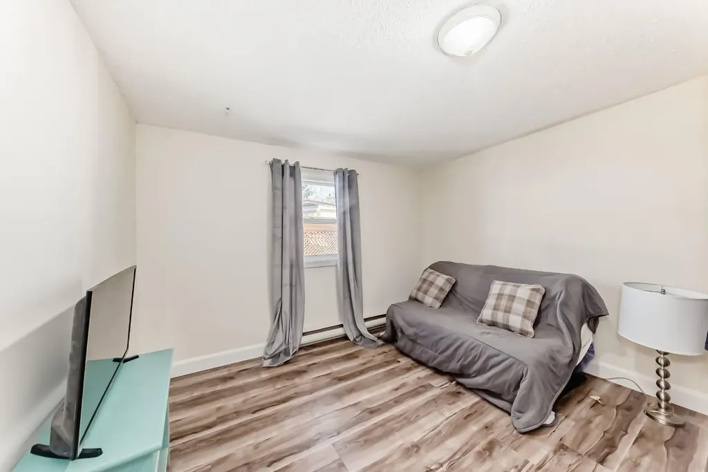 124 Big Springs Drive SE Airdrie AB T4A 1J9