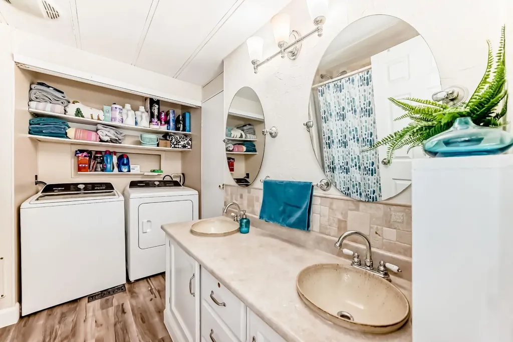 124 Big Springs Drive SE Airdrie AB T4A 1J9