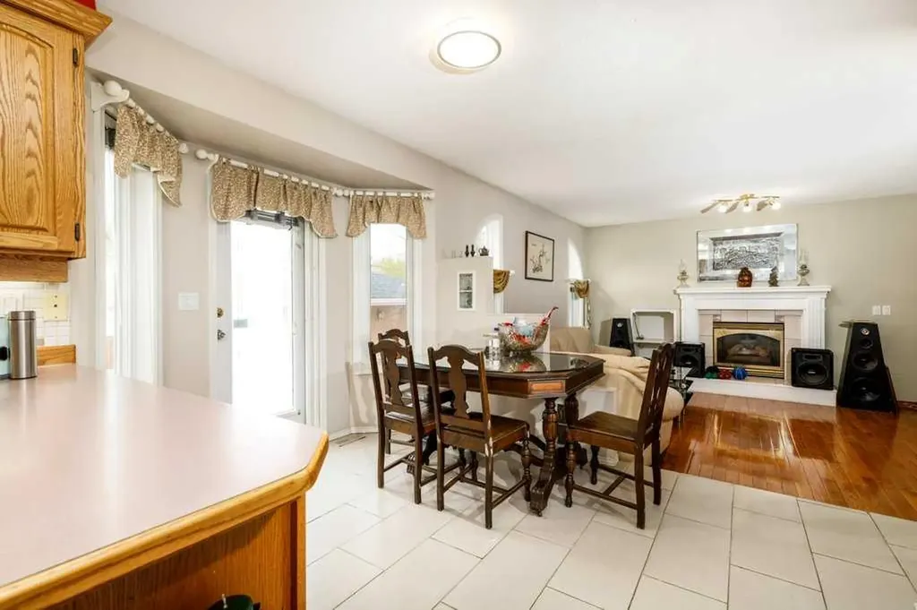 92 Anquetel Street Red Deer AB T4R 2K7