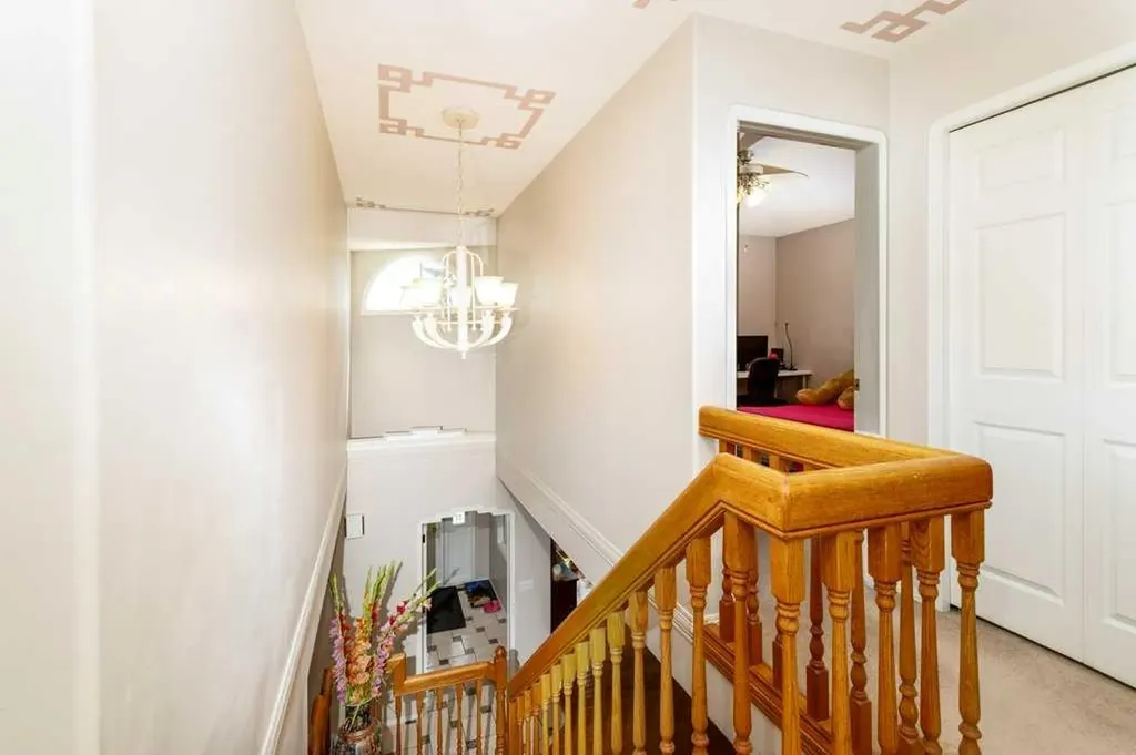 92 Anquetel Street Red Deer AB T4R 2K7