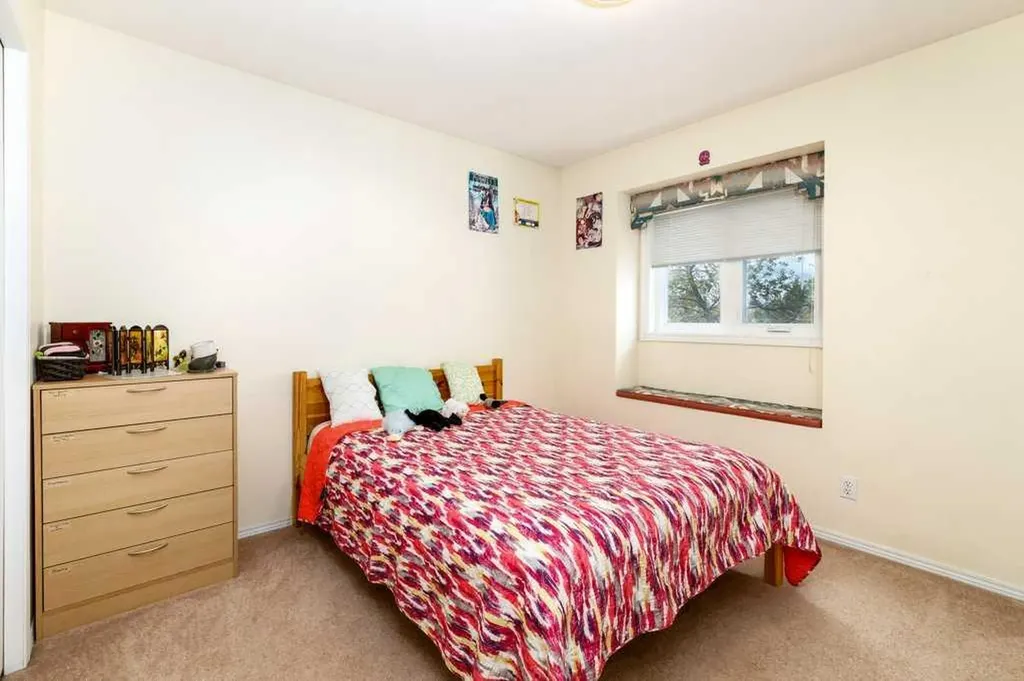 92 Anquetel Street Red Deer AB T4R 2K7