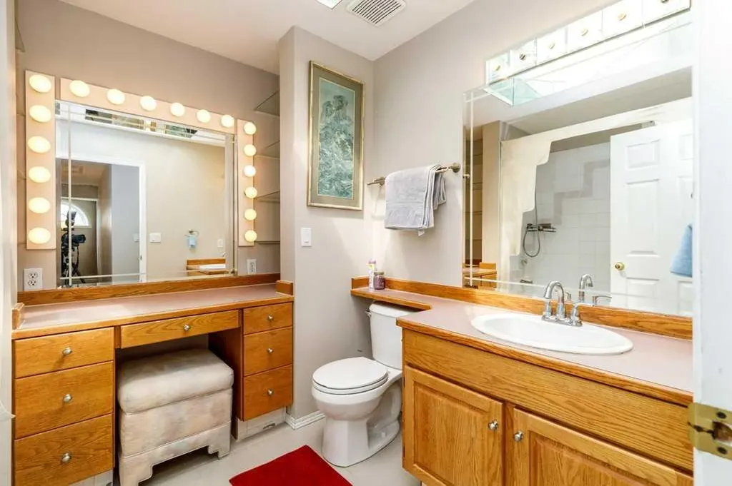 92 Anquetel Street Red Deer AB T4R 2K7