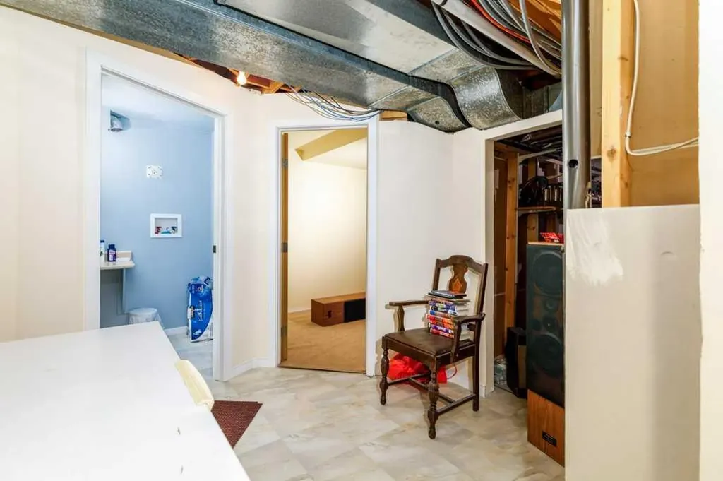 92 Anquetel Street Red Deer AB T4R 2K7